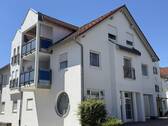 Aussenansicht - Gemütliche Wohnung im Dachgeschoss