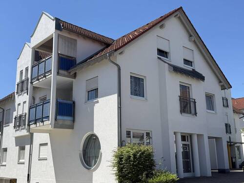 Aussenansicht - Gemütliche Wohnung im Dachgeschoss