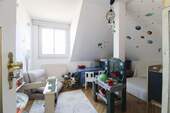 Kinderzimmer - Etagenwohnung mit 83,20 m² in Bad Homburg vor der Höhe zum Kaufen