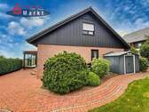 kleines Gerätehaus und Terrasse - 4 Zimmer Einfamilienhaus zum Kaufen in Lübbecke