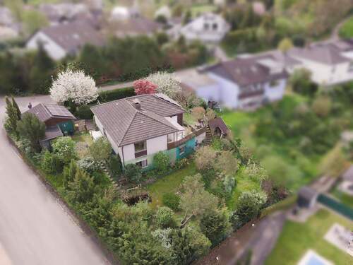Blick von Nordwest - 8 Zimmer Einfamilienhaus zum Kaufen in Buggingen