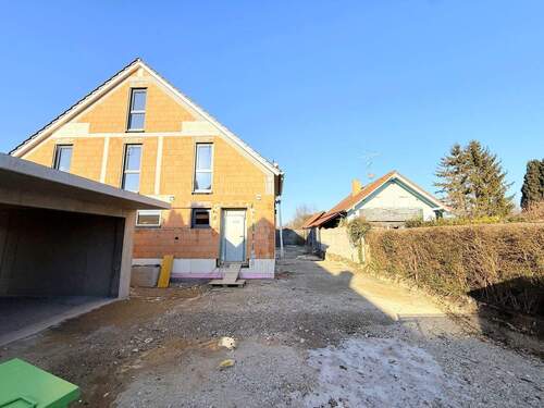 Zufahrt Grundstück - 