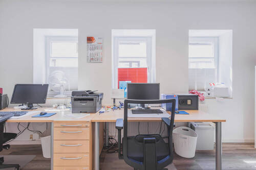 Büro / Lager - 