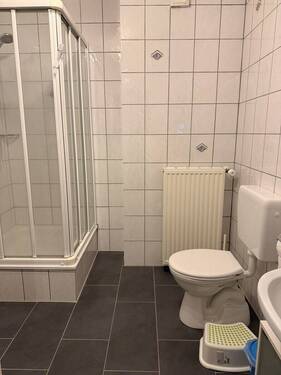 Bad im OG mit Dusche - 