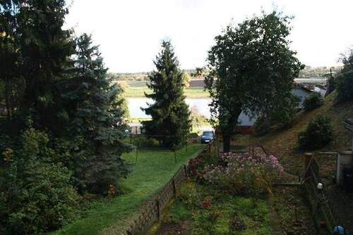 Blick Garten und Elbe - 