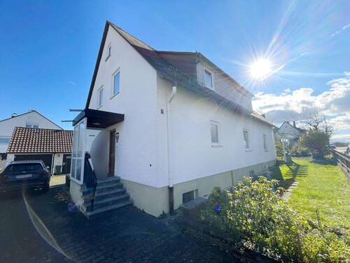 Eingangsseite - 6 Zimmer Einfamilienhaus in Neu-Ulm