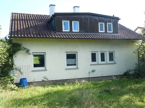 WohnhausAnsichtNord.JPG - 5 Zimmer Mehrfamilienhaus, Wohnhaus zum Kaufen in Ebersbach an der Fils