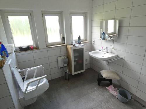WohnhausEGBad.JPG - 