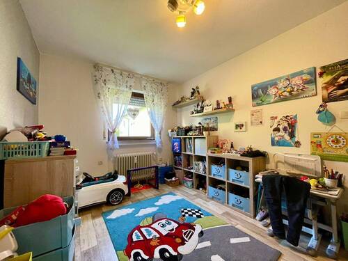 Kinderzimmer EG - Mehrfamilienhaus, Wohnhaus mit 268,00 m² in Welzheim zum Kaufen