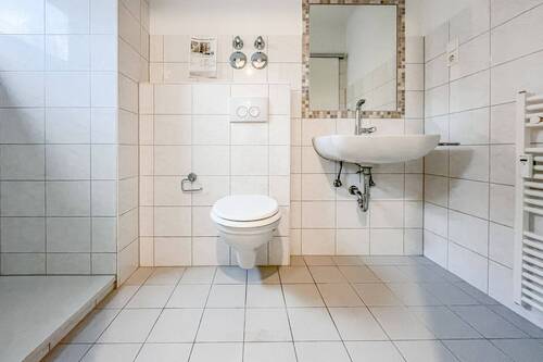 Badezimmer - Etagenwohnung mit 18,00 m&sup2; in Dortmund zur Miete