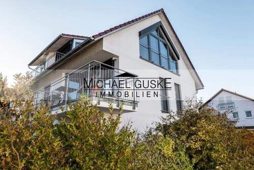 Hausansicht - Exklusive Doppelhaushälfte mit fantastischem Seeblick, in unmittelbarer Ufernähe mit öffentlichem Badezugang