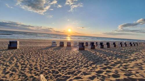 Blick auf den Strand und das Meer - Einfamilienhaus mit 60,00 m² in Sylt zum Kaufen