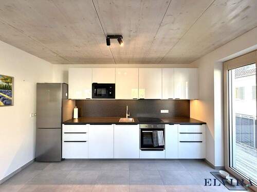 Offene Einbauküche - 2 Zimmer Etagenwohnung zur Miete in München