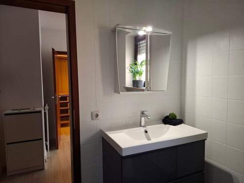 Bad 1WSP.jpg - 1 Zimmer Etagenwohnung zur Miete in Nürnberg