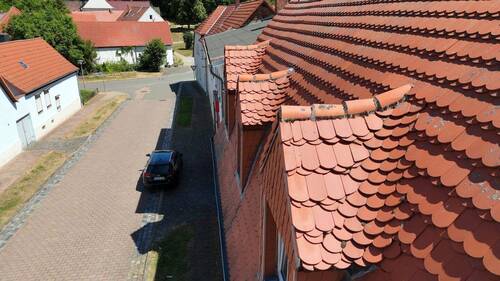 Gauben (von 2000) - 9 Zimmer Mehrfamilienhaus, Wohnhaus in Giersleben