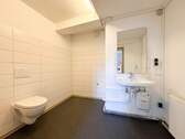 WC Gewerbe - Mehrfamilienhaus, Wohnhaus mit 116,00 m² in Coburg zum Kaufen