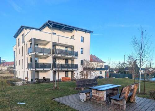 Ansichten - Etagenwohnung mit 89,00 m² in Eisenberg zur Miete