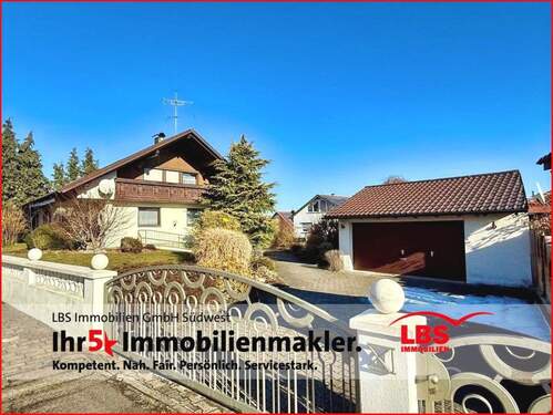 Wohnhaus in Sackgasse - Charmantes Ein- bis Zweifamilienhaus mit Doppelgarage am Ende einer Sackgasse