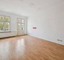 Charmante Altbauwohnung mit klassischem Flair und Balkon in Wilhelmstadt - Berlin-Wilhelmstadt Spandau