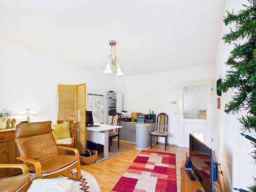 Wohnzimmer - Etagenwohnung mit 53,40 m&sup2; in Stuttgart zum Kaufen