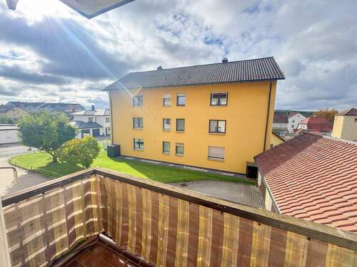 Balkon - 3 Zimmer Etagenwohnung zum Kaufen in Sulzbach-Rosenberg