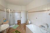 Tageslichtbad EG - 