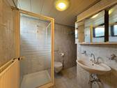 Bad mit Dusche KG - 
