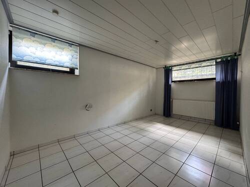 Zimmer 2 KG - 
