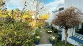Seitenansicht Haus und Garten - 