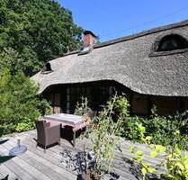 Reetgedecktes Bauernhaus auf herrlichem Grundstück - Oldenburg Ofenerdiek