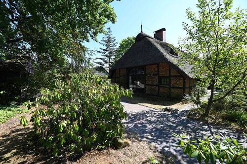Hintere Gebäudeansicht - 3 Zimmer Bauernhaus, Landhaus zum Kaufen in Oldenburg