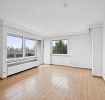 Feldrandlage und gute Infrastruktur: Toll geschnittene 3-Zimmer-Wohnung mit Blick ins Grüne - Stuttgart / Stammheim