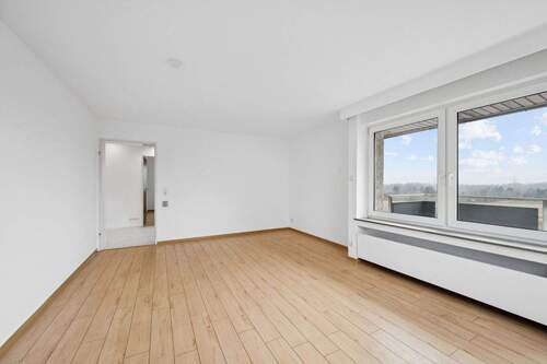 Wohn- u. Essbereich - 