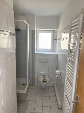 Badezimmer - 2 Zimmer Etagenwohnung zur Miete in Erfurt