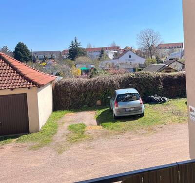 Blick vom Balkon - Etagenwohnung mit 72,00 m&sup2; in Erfurt zur Miete