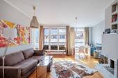 Wohnzimmer - Über den Dächern von Berlin-Mitte wohnen - mit Kamin & Abendsonne