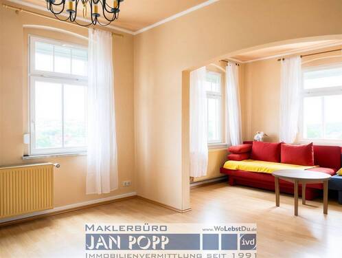 Wohnzimmer - Gemütliche 4-Zimmer-Eigentumswohnung mit großem Sonnenbalkon in bevorzugter Höhenlage von Greiz