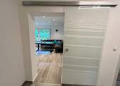 Blick ins Wohnzimmer - 