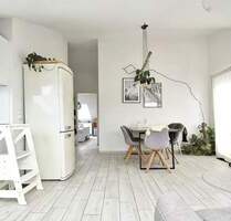 Moderne 4-Zimmer Wohnung | Baujahr 2019 | Balkon & Garage | 3 Min U-Bahn | Nähe Uni Hohenheim - Stuttgart-Plieningen