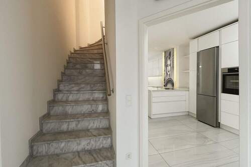 Eingangsbereich - 3 Zimmer Reihenmittelhaus zum Kaufen in Düsseldorf