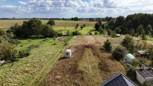 Blick ins Grüne - Wir bauen Ihr Zuhause. Ihr hochwertiges Einfamilienhaus befindet sich bereits im Bau.