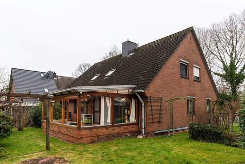 Gartenansicht - 8 Zimmer Mehrfamilienhaus, Wohnhaus zum Kaufen in Lauenbrück