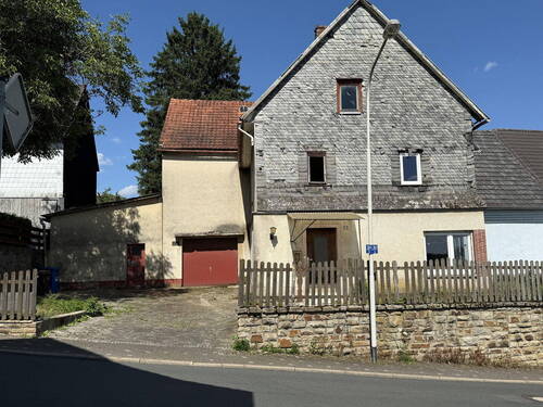 Bild 2 - 9 Zimmer Einfamilienhaus zum Kaufen in Weilburg-Hirschhausen