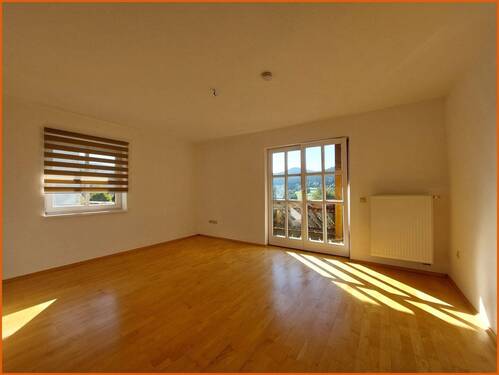 Wohnbereich - 3 Zimmer Etagenwohnung zum Kaufen in Bodenmais