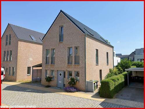 Süd-West-Ansicht - 6 Zimmer Einfamilienhaus in Schleswig