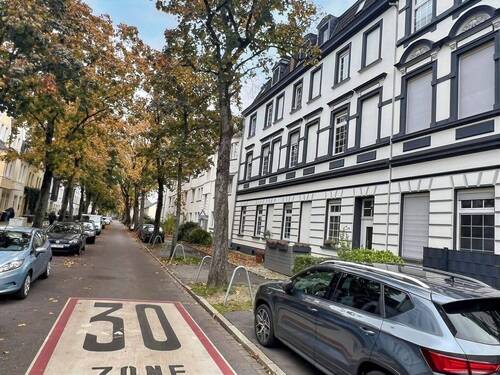Zone 30 - 3 Zimmer Etagenwohnung zum Kaufen in Krefeld