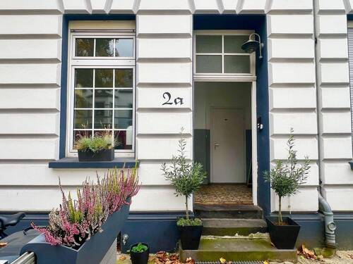 Freundlich gestalteter Eingangsbereich - 3 Zimmer Etagenwohnung in Krefeld