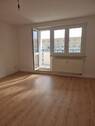 Wohnzimmer - 4 Zimmer Etagenwohnung zur Miete in Weida
