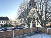 Blick zur Kirche - 
