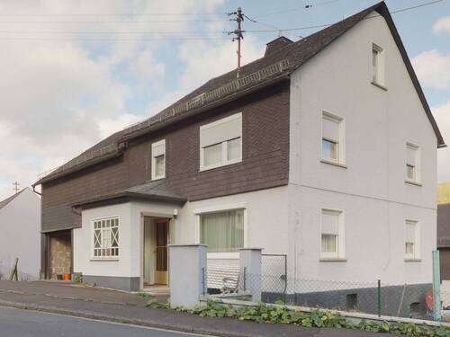 Seitliche Ansicht - 6 Zimmer Einfamilienhaus zum Kaufen in Haiger